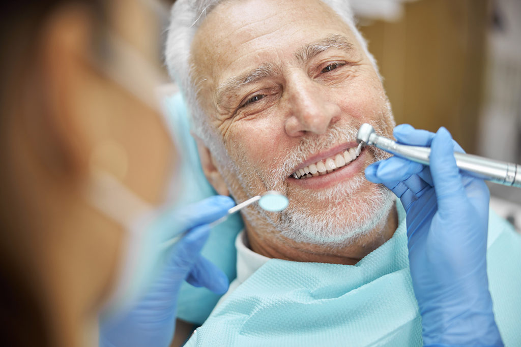 Elderly Dental Patient Oral Cancer Symptoms Screening